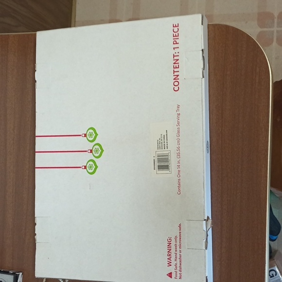 14" Glass Holly Berry Theme Serving Tray - Picture 2 of 2